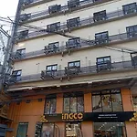 St. Marvin Studio Makati M207